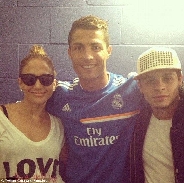 Ronaldo tweeted his joy at meeting JLo and Shaq at LA's Dodger Stadium